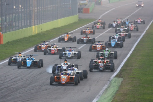 RICCO PROGRAMMA PER L'AUTUNNALE ACI RACING WEEKEND